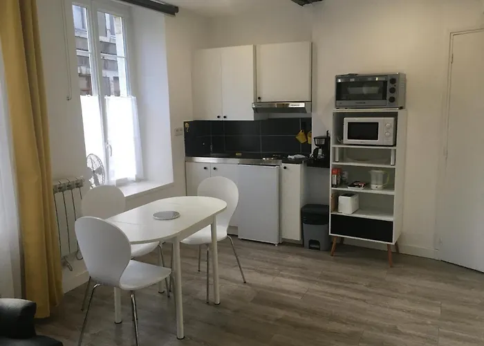 Au Coeur Des Remparts Apartment