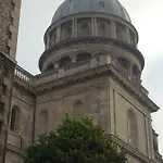 Au Coeur Des Remparts *