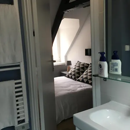 Au Coeur Des Remparts Apartment
