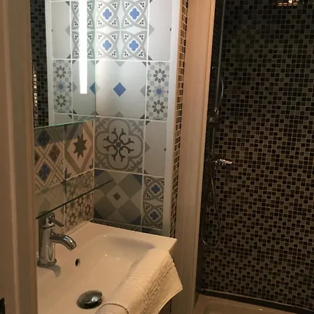 Lägenhet Au Coeur Des Remparts