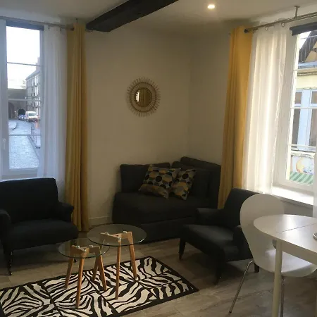 Au Coeur Des Remparts Apartment *