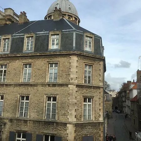 Au Coeur Des Remparts *